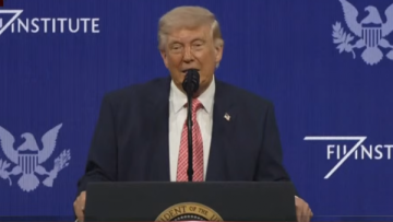 ترامب: يبدو أن المرشد الإيراني أصيب بجروح بالغة