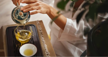 ماذا يحدث لجسمك عند شرب الشاي الأخضر يوميا؟ ماذا يحدث لجسمك عند شرب الشاي الأخضر يوميا؟