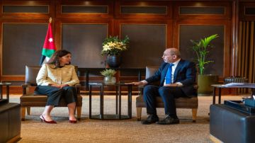 مباحثات أردنية فرنسية لوقف التصعيد في المنطقة مباحثات أردنية فرنسية لوقف التصعيد في المنطقة