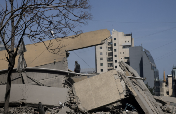 هل تغيرت قواعد الاشتباك في سماء الخليج أم أنها حرب روايات؟ عاجل هل تغيرت قواعد الاشتباك في سماء الخليج أم أنها حرب روايات؟ عاجل