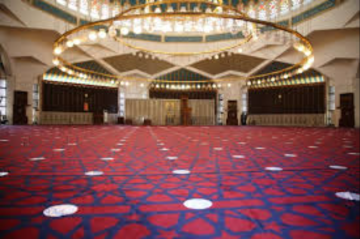 الأردنيون يحيون ليلة القدر وأكفهم مرفوعة بالدعاء بأن يحفظ الأردن وأمنه