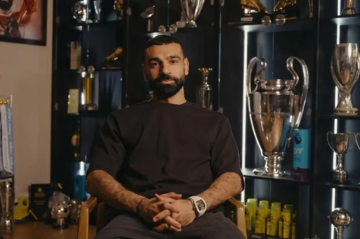 تفاصيل مثيرة لساعة صلاح النادرة في فيديو الرحيل