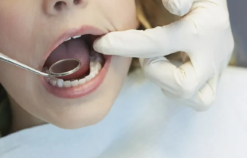 عرض شائع في الفم قد يكون مرتبطا بخطر الإصابة بأمراض خطيرة