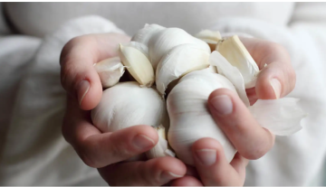 ماذا يحدث لصحة قلبك عند تناول الثوم يوميا؟