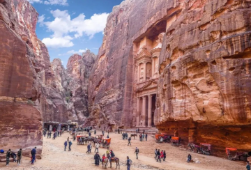 إعادة استقبال الزوار في محمية البترا الأثرية الجمعة الساعة 12 ظهرا