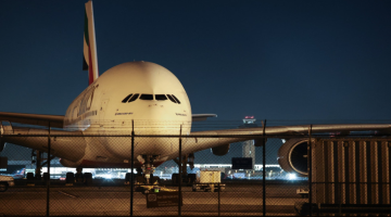 رابطة المحترفين: الغالبية العظمى من لاعبي التنس العالقين في دبي غادروا الإمارات رابطة المحترفين: الغالبية العظمى من لاعبي التنس العالقين في دبي غادروا الإمارات