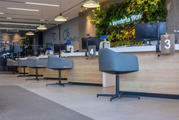 زين تفتتح معرضها الجديد كليا في إربد