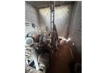 ضبط حفارة مخالفة لحفر بئر غير قانوني في المفرق