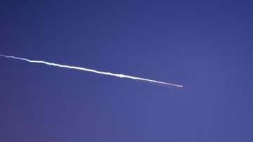 الجيش الإسرائيلي يعلن عن أول هجوم صاروخي من اليمن خلال الحرب