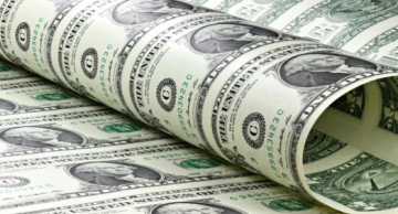 تراجع الدولار بعد تأجيل الضربات وتعزز الإقبال على الأصول عالية المخاطر