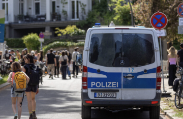 سرقة 300 ألف يورو من مسنة في ألمانيا بعملية احتيال كبيرة سرقة 300 ألف يورو من مسنة في ألمانيا بعملية احتيال كبيرة