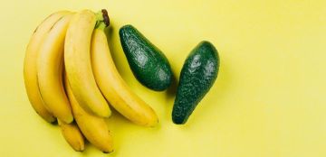 الأفوكادو أم الموز .. أيهما الأفضل لضبط ضغط الدم؟