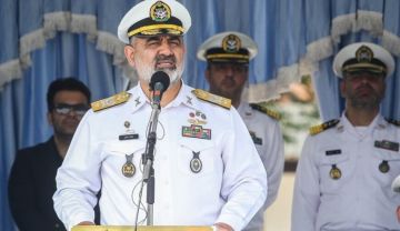 قائد بحرية الجيش الإيراني: سنستهدف حاملة الطائرات الأمريكية لينكولن فور دخولها مرمى صواريخنا