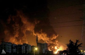 إعلام إسرائيلي: انفجارات في تل أبيب والقدس وسقوط شظايا غربي القدس إعلام إسرائيلي: انفجارات في تل أبيب والقدس وسقوط شظايا غربي القدس