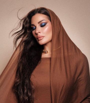 البني يسيطر: أناقة النجمات بلمسة ترابية البني يسيطر: أناقة النجمات بلمسة ترابية