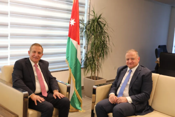 وزير الزراعة والسفير الجورجي يبحثان التعاون المشترك والتبادل التجاري بين البلدين وزير الزراعة والسفير الجورجي يبحثان التعاون المشترك والتبادل التجاري بين البلدين