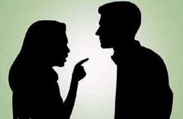 مصرية تشرع في قتل زوجها لرفضها عزومة إفطار رمضان مصرية تشرع في قتل زوجها لرفضها عزومة إفطار رمضان