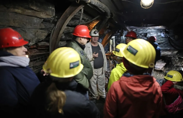 الدول الآسيوية تتحول إلى الفحم مع تراجع إمدادات الغاز الدول الآسيوية تتحول إلى الفحم مع تراجع إمدادات الغاز