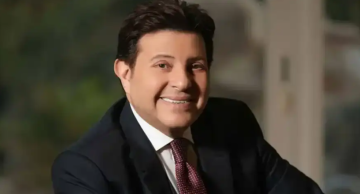 الفنان المصري هاني شاكر إلى باريس للعلاج