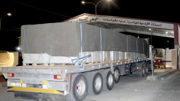 بتوجيه ملكي .. الأردن يرسل قافلة مساعدات إلى لبنان الشقيق