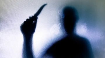 تخفيف عقوبة رجل قتل زوجته وشقيقتها بـ60 طعنة يثير جدلا واسعا بتركيا