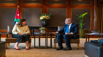 وزير الخارجية يبحث مع وفد فرنسي تداعيات التصعيد الخطير في المنطقة