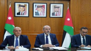 الصفدي: أمن الدول العربية واحد ويستوجب الوقوف صفا واحدا لمواجهة الاعتداءات الإيرانية