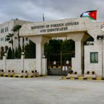 الخارجية تتابع أردني في الإمارات أصيب بشظية إيرانية