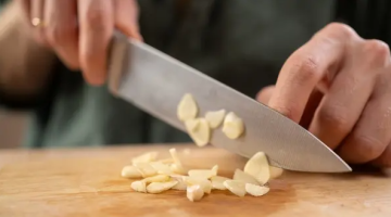 الخبراء ينصحون بفصين من الثوم لحماية القلب