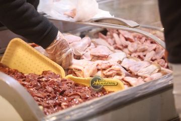 وزير الصناعة: سنتدخل بسقوف سعرية لمواجهة أي ارتفاع غير مبرر بالأسواق وزير الصناعة: سنتدخل بسقوف سعرية لمواجهة أي ارتفاع غير مبرر بالأسواق