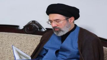 إعلام إيراني: تعيين مجتبى خامنئي مرشدا خلفا لوالده