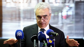  الطاقة الدولية : أسواق النفط تمر بمرحلة حرجة