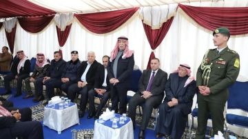 مندوبا عن الملك وولي العهد .. العيسوي يعزي عشيرتي الغويري والشحاحدة مندوبا عن الملك وولي العهد .. العيسوي يعزي عشيرتي الغويري والشحاحدة