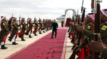 الرئيس الأوكراني يختتم زيارته للمملكة