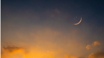 السعودية تستعد لتحري هلال العيد .. ومركز الفلك: رؤيته مستحيلة