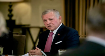 الملك يبحث آخر مستجدات المنطقة مع قادة دول ويدعو إلى خفض التصعيد