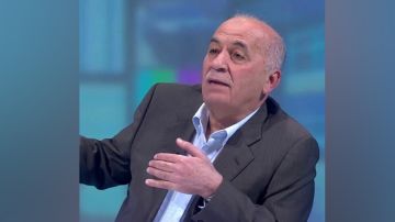 عقل يعلن وقف توقعاته لأسعار الوقود ويدعو لتسعير مختلف عن الأسواق العالمية عقل يعلن وقف توقعاته لأسعار الوقود ويدعو لتسعير مختلف عن الأسواق العالمية