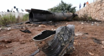 القوات المسلحة: استهداف الأراضي الأردنية بصاروخ ومسيرتين خلال الـ24 ساعة الماضية القوات المسلحة: استهداف الأراضي الأردنية بصاروخ ومسيرتين خلال الـ24 ساعة الماضية