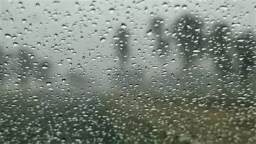 الثلاثاء .. ارتفاع طفيف على الحرارة وأمطار متفرقة وتحذيرات من الضباب والانزلاق في الأردن