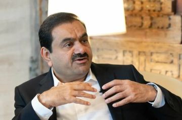 الملياردير أداني يفاوض ميتا و جوجل لتعزيز إمبراطورية مراكز البيانات