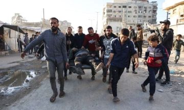 استشهاد 3 فلسطينيين بينهم طفلة وصحافية في قصف إسرائيلي وسط غزة استشهاد 3 فلسطينيين بينهم طفلة وصحافية في قصف إسرائيلي وسط غزة