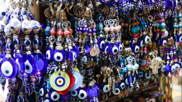  الخرز والتمائم .. تقليد روحاني يميز رمضان في الصومال