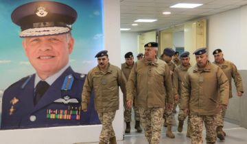 القوات المسلحة الأردنية ستبقى الدرع الحصين للوطن القوات المسلحة الأردنية ستبقى الدرع الحصين للوطن