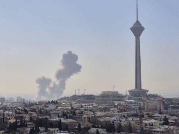 الجيش الإسرائيلي يعلن شن موجة ضربات واسعة في قلب طهران الجيش الإسرائيلي يعلن شن موجة ضربات واسعة في قلب طهران