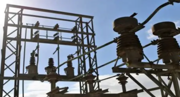 بالأسماء .. فصل التيار الكهربائي عن مناطق في المملكة اليوم