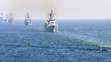 إيران تفرض 2 مليون دولار رسوما على كل سفينة ترغب فى المرور من مضيق هرمز