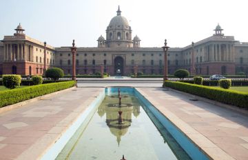 الهند: المحادثات المباشرة مع إيران أكثر السبل فعالية لمعاودة فتح الملاحة