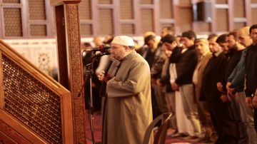 الأردنيون يحيون ليلة القدر الأردنيون يحيون ليلة القدر