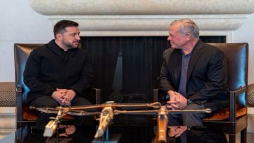 الملك والرئيس الأوكراني يبحثان سبل تعزيز العلاقات والتطورات في المنطقة الملك والرئيس الأوكراني يبحثان سبل تعزيز العلاقات والتطورات في المنطقة