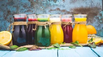 هل تثق بعبارة 100 طبيعي على المشروبات؟